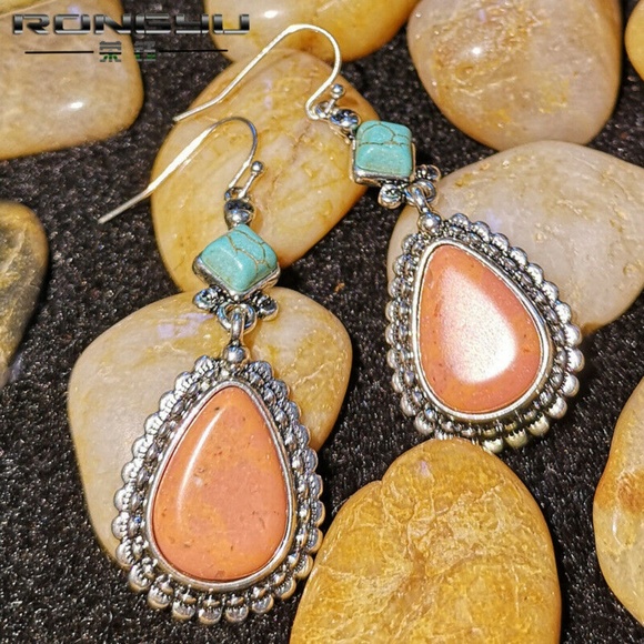 Vintage Boho Turquoise Drop Earrings - Picture 1 of 2